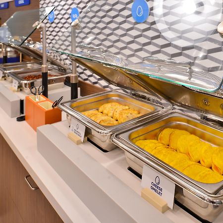 Holiday Inn Express Ontario By Ihg Creekside Buitenkant foto