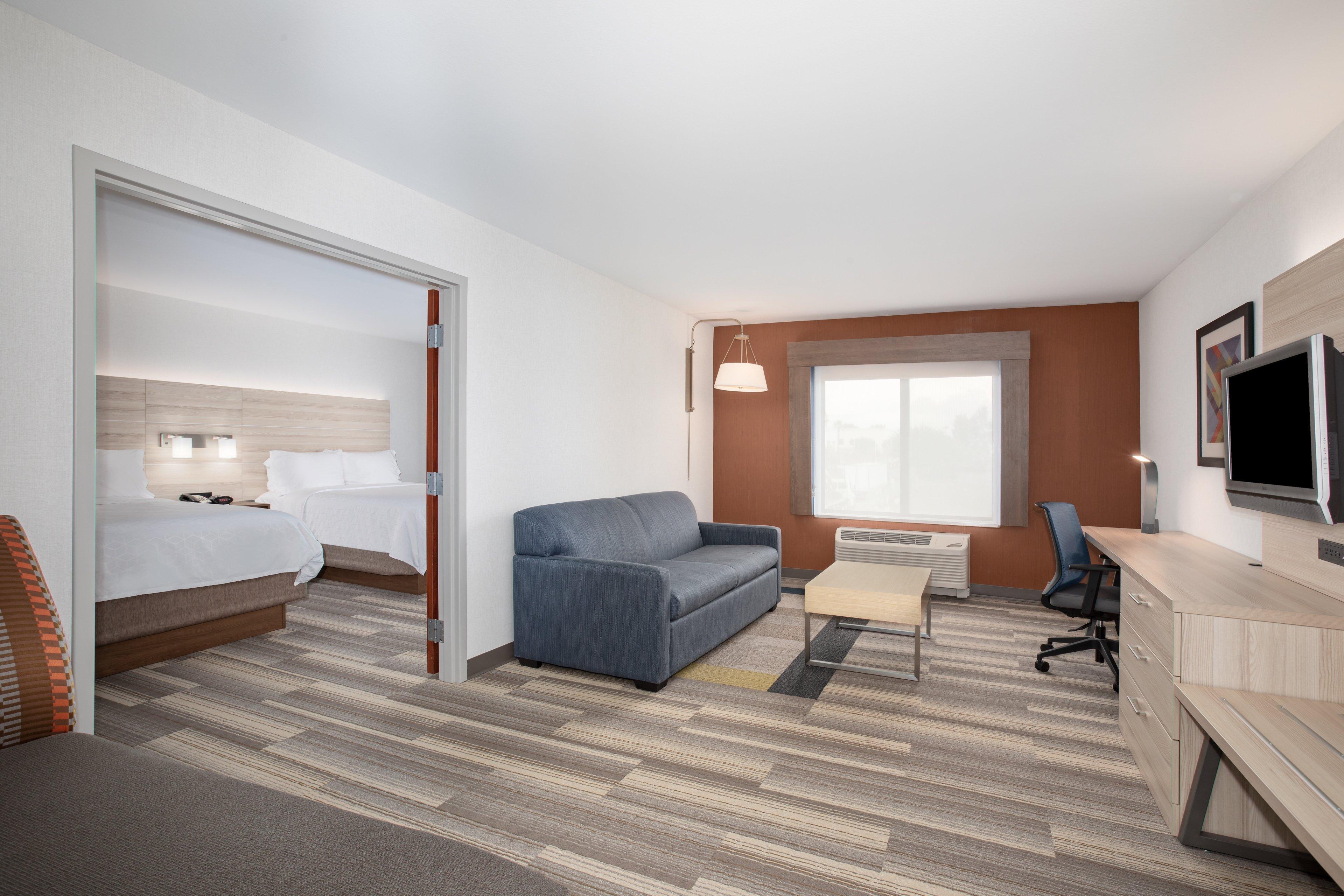 Holiday Inn Express Ontario By Ihg Creekside Buitenkant foto