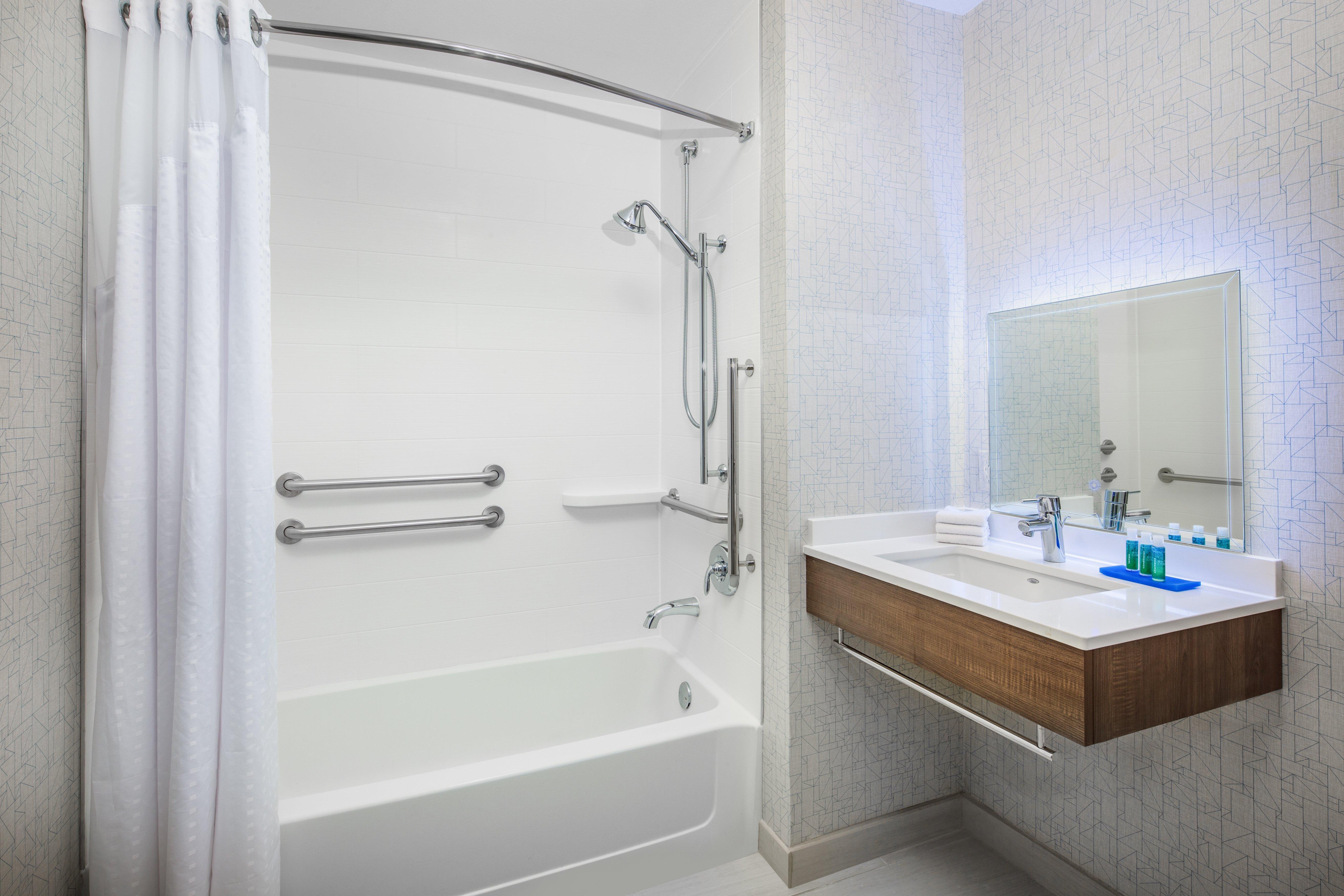 Holiday Inn Express Ontario By Ihg Creekside Buitenkant foto