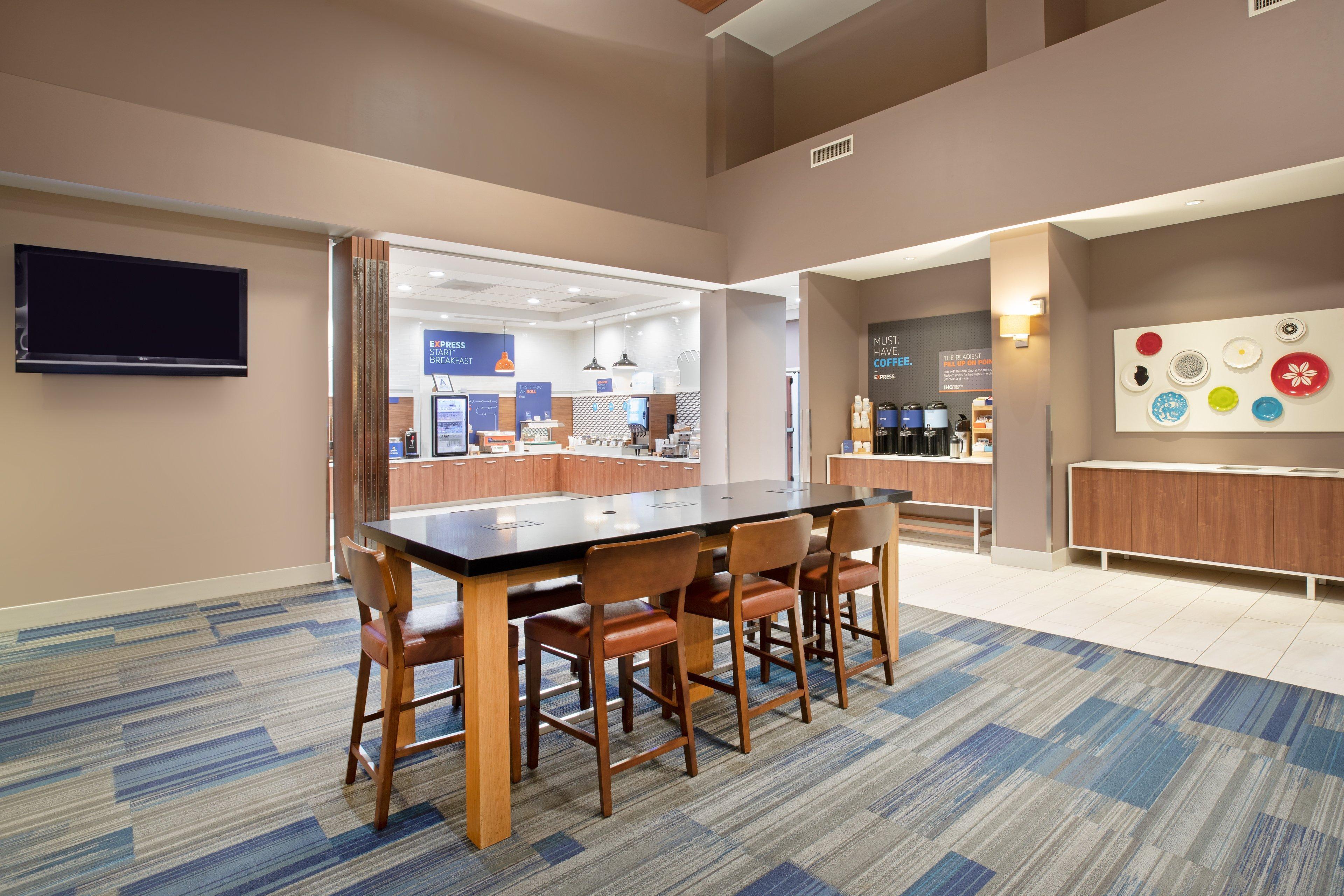 Holiday Inn Express Ontario By Ihg Creekside Buitenkant foto