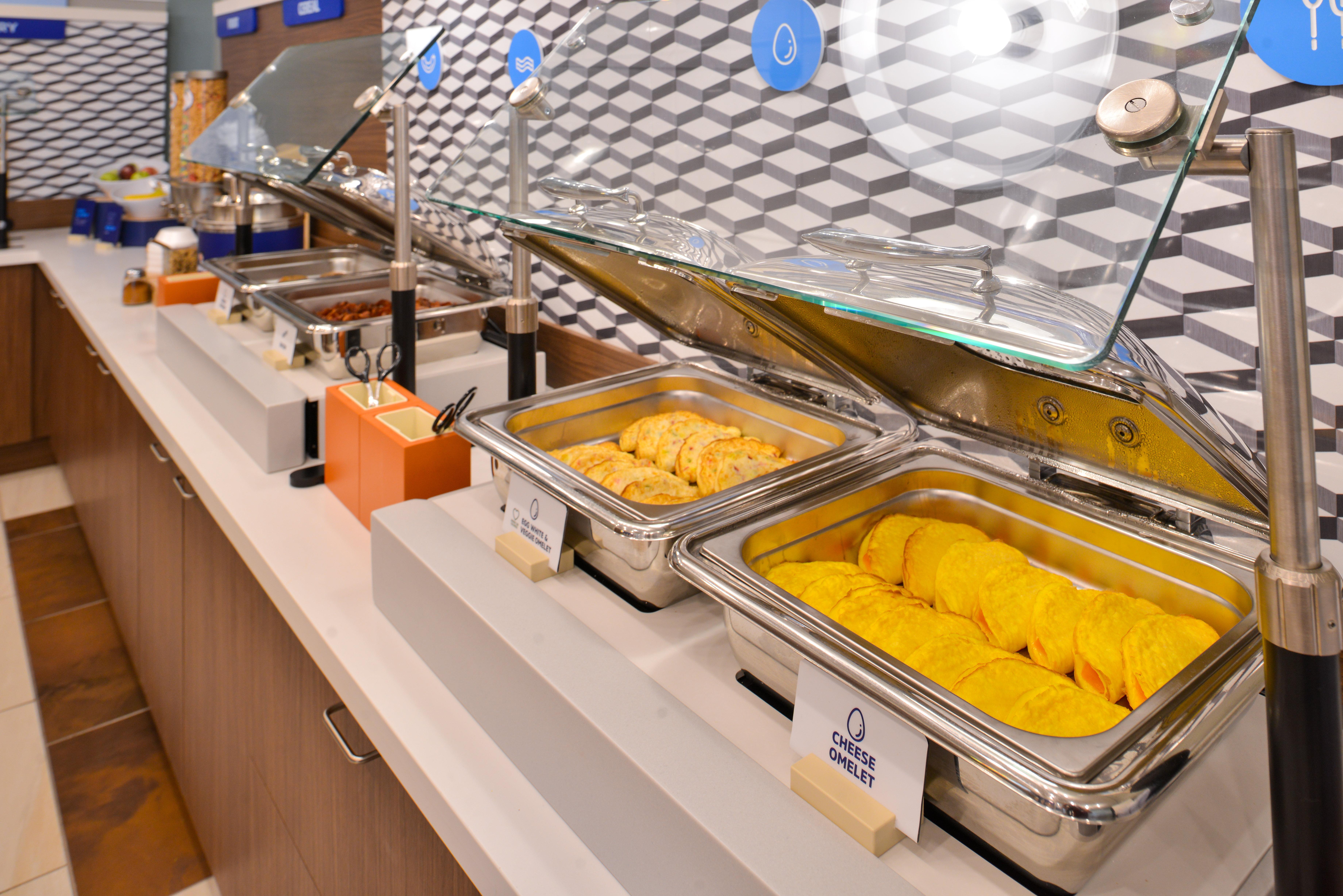 Holiday Inn Express Ontario By Ihg Creekside Buitenkant foto