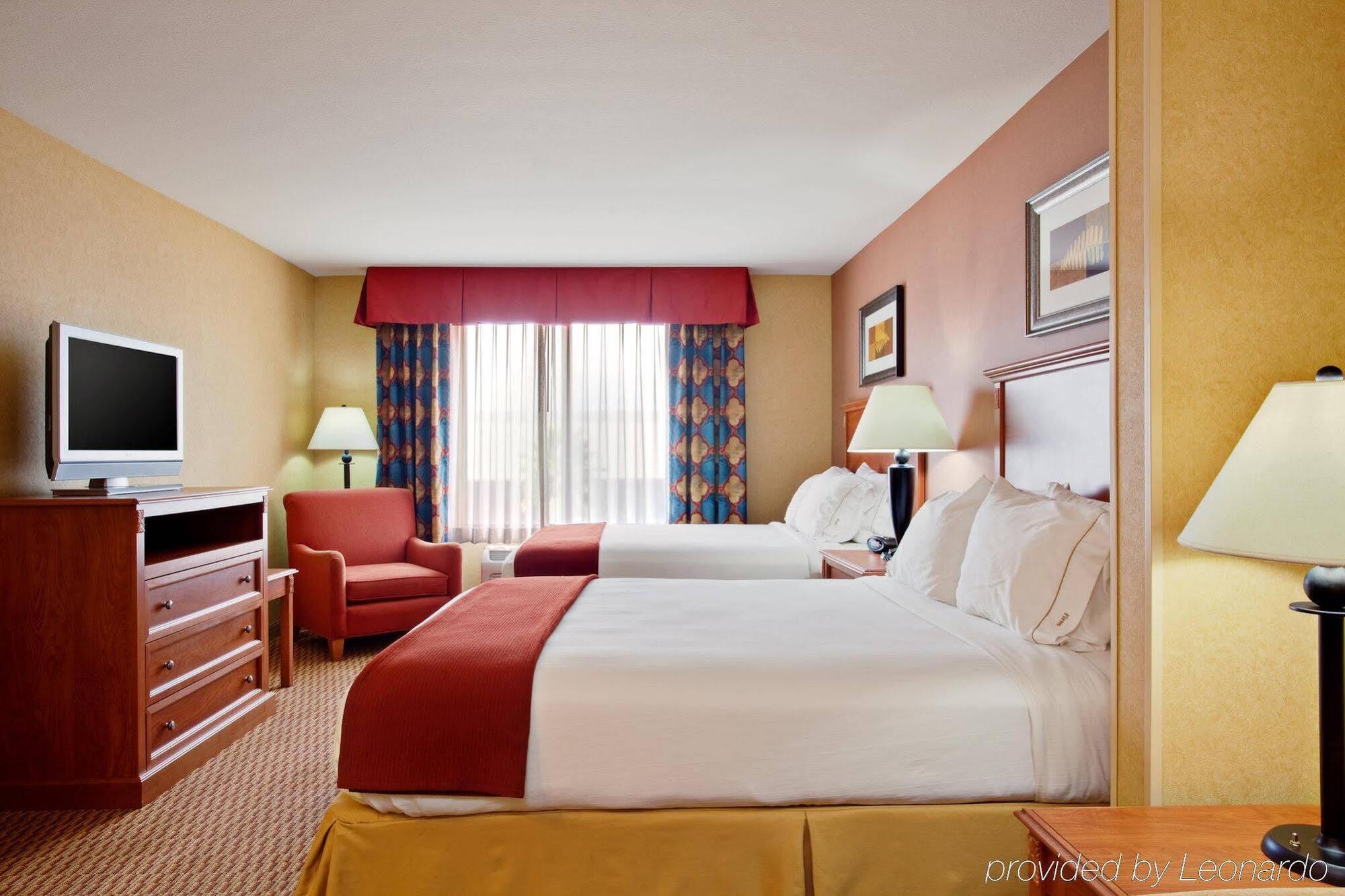 Holiday Inn Express Ontario By Ihg Creekside Buitenkant foto