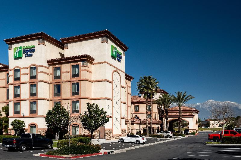 Holiday Inn Express Ontario By Ihg Creekside Buitenkant foto
