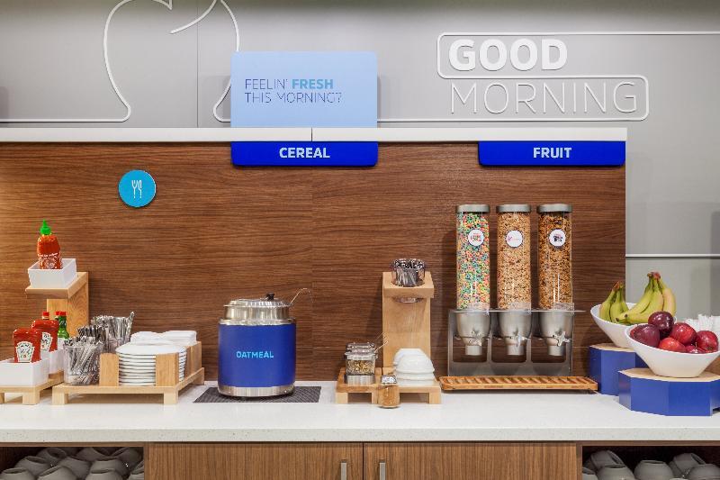Holiday Inn Express Ontario By Ihg Creekside Buitenkant foto